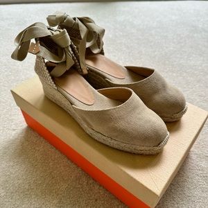 NEW With Tags! Beautiful Castaner Espadrille Wedge